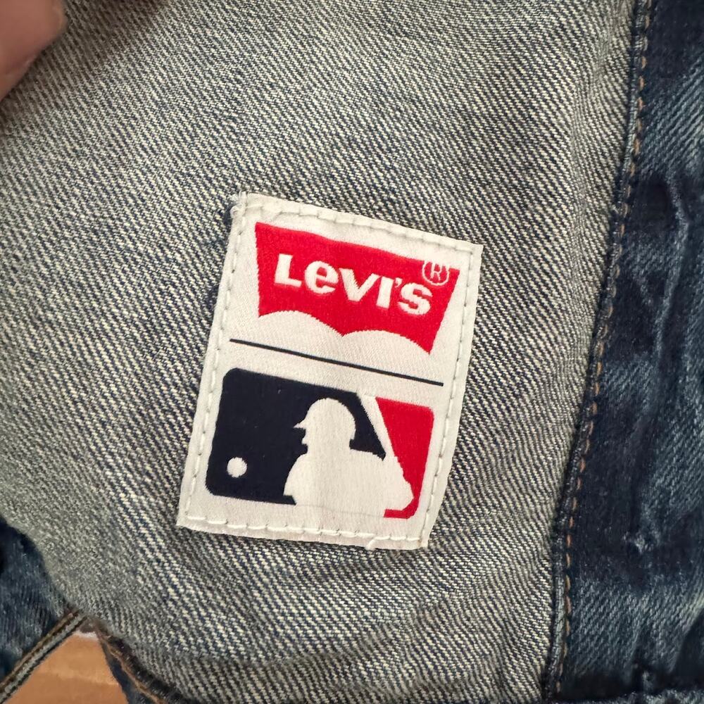 Levi Boston Red Sox Embroidered MLB Denim Jean Trucker Jacket Size Extra Small - Picture 5 of 6